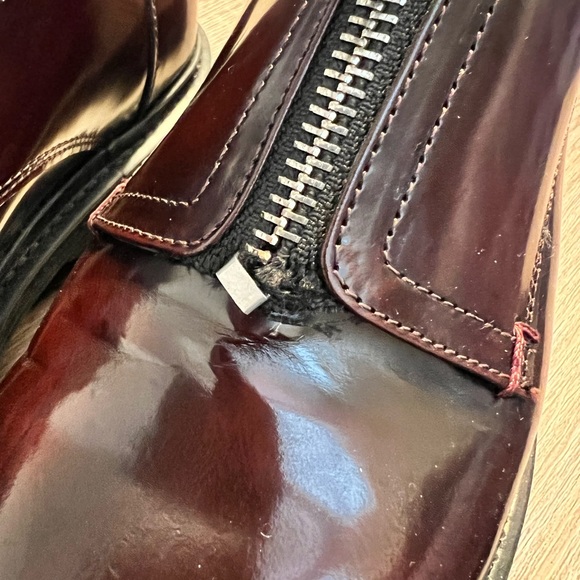 Shoes - Picture 7 of 8